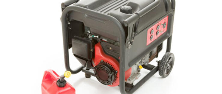 Generator and fuel can