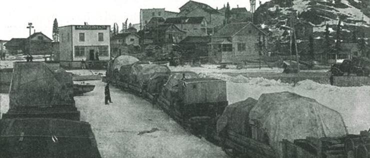 Tractor train to Yellowknife